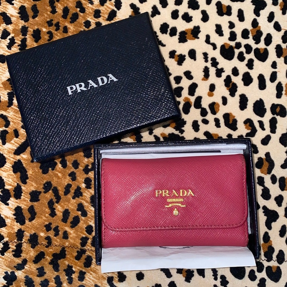 Prada Authentic Saffiano Leather 6 Ring Key Holder